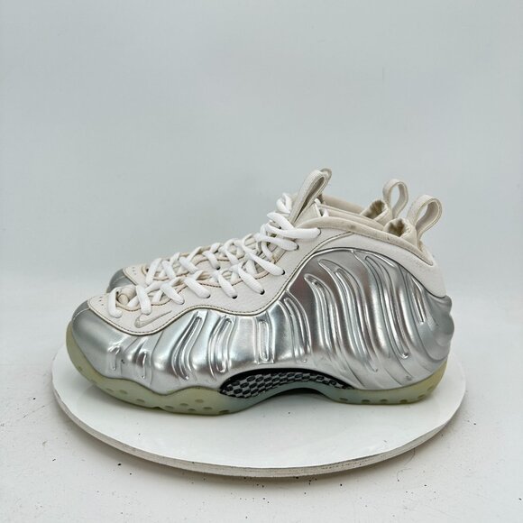 Nike Air Foamposite One Women Size 8 AA3963-100 Chrome White Silver Shoes - Picture 1 of 11